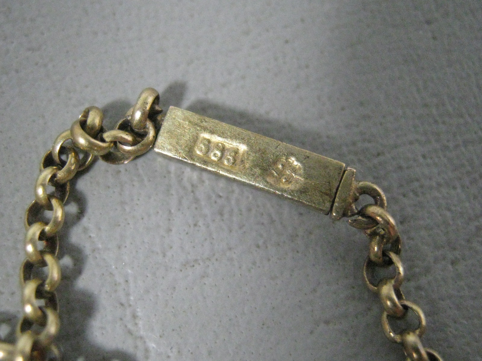 Vintage Antique 585 14K Gold Pendant & Chain w/Oval Amethyst Gemstone No Reserve 9