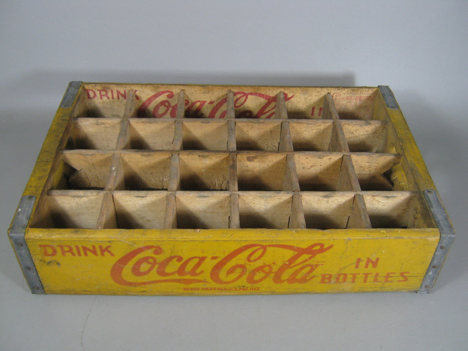 Vtg 1940s Coca-Cola Coke Wooden 24-Bottle Soda Carrier Crate Box Chattanooga TN 3