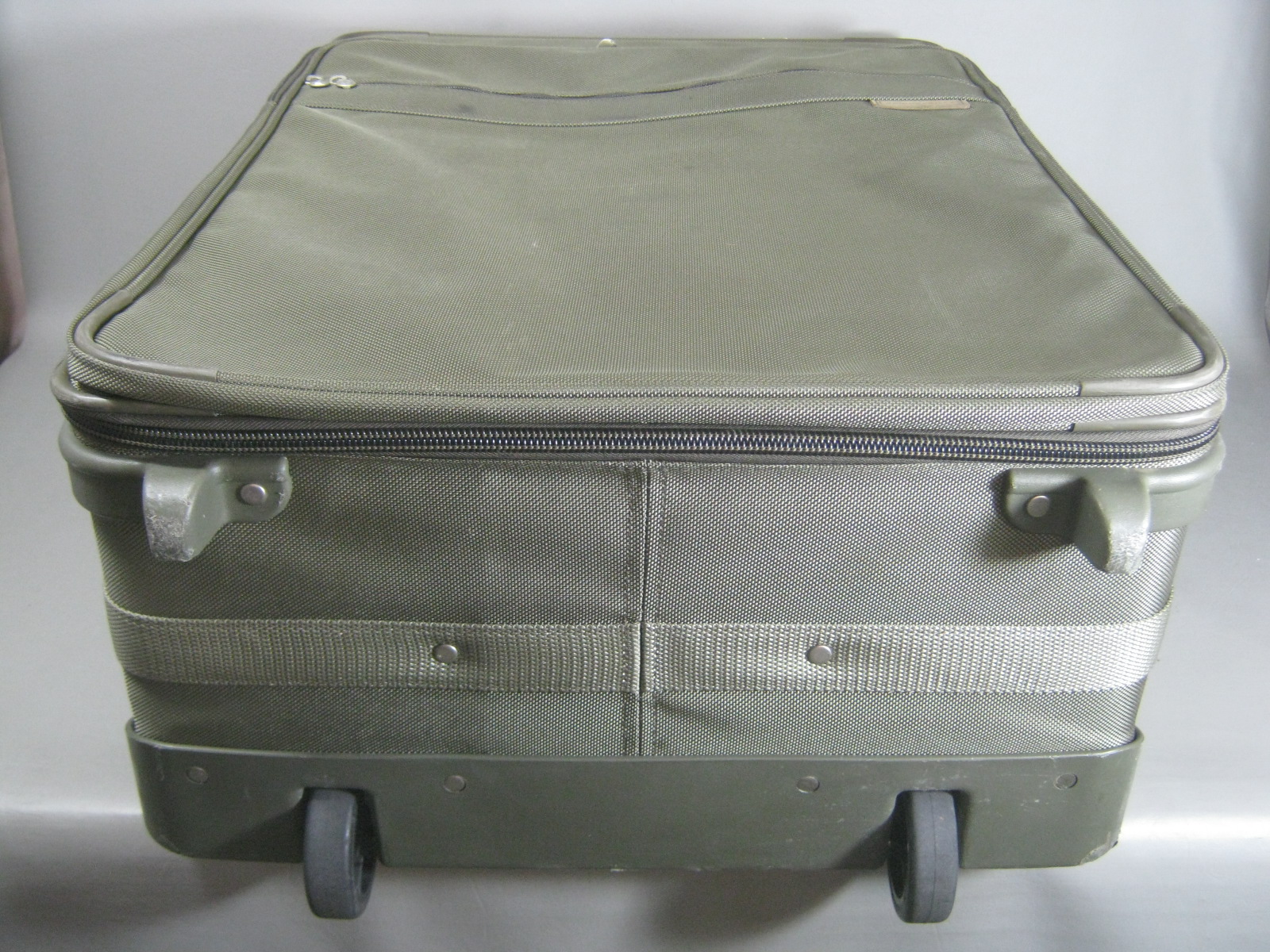 Briggs & Riley Suitcase 28" Baseline Luggage Olive Green Wheeled Upright No Res 8