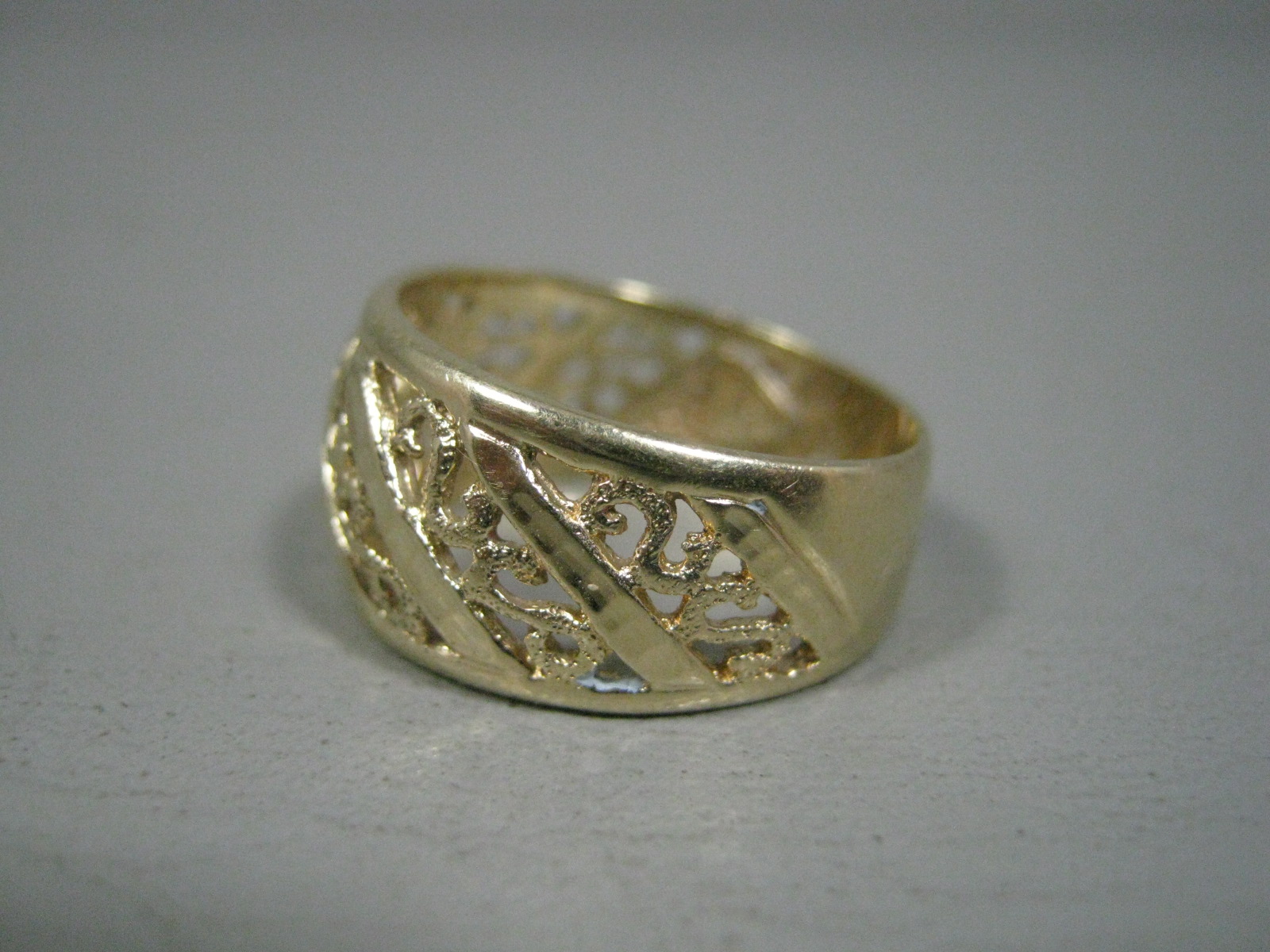 Lovely 14k Yellow Gold Ladies Womens Beverly Hills Filigree Scroll Ring Size 7 1