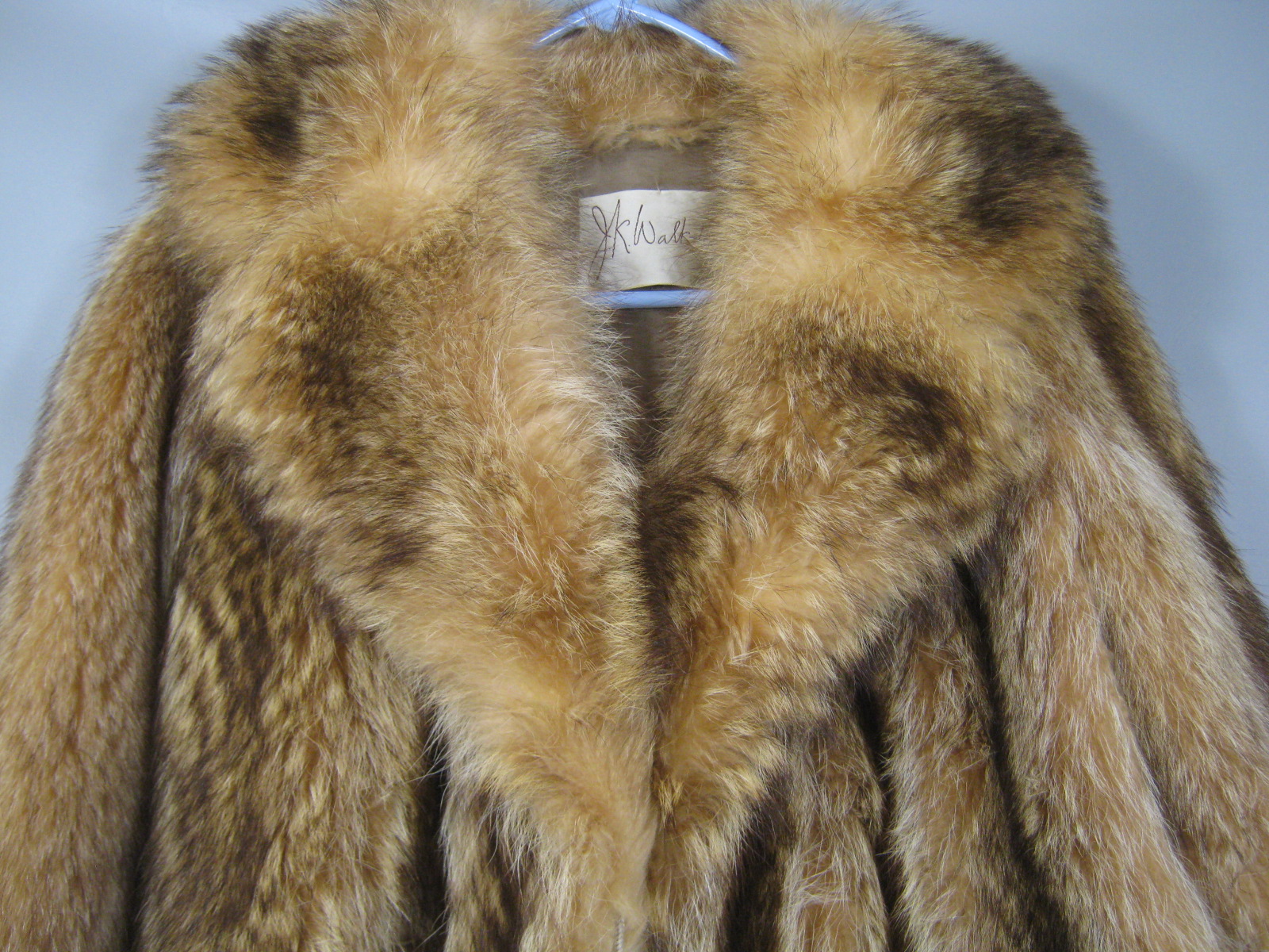Womens Ladies Vtg JK Walkden Raccoon Fur Long Winter Coat Approx. Size 6 NO RES! 1