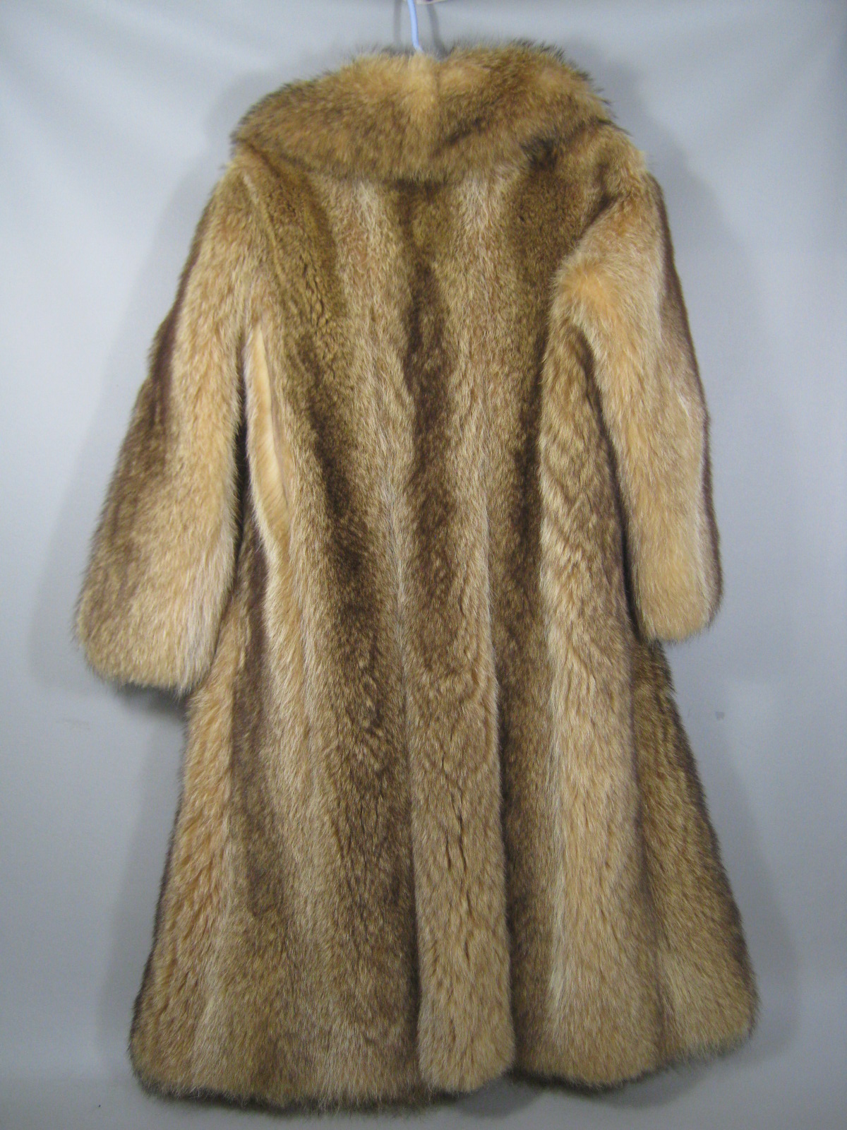 Womens Ladies Vtg JK Walkden Raccoon Fur Long Winter Coat Approx. Size 6 NO RES! 2