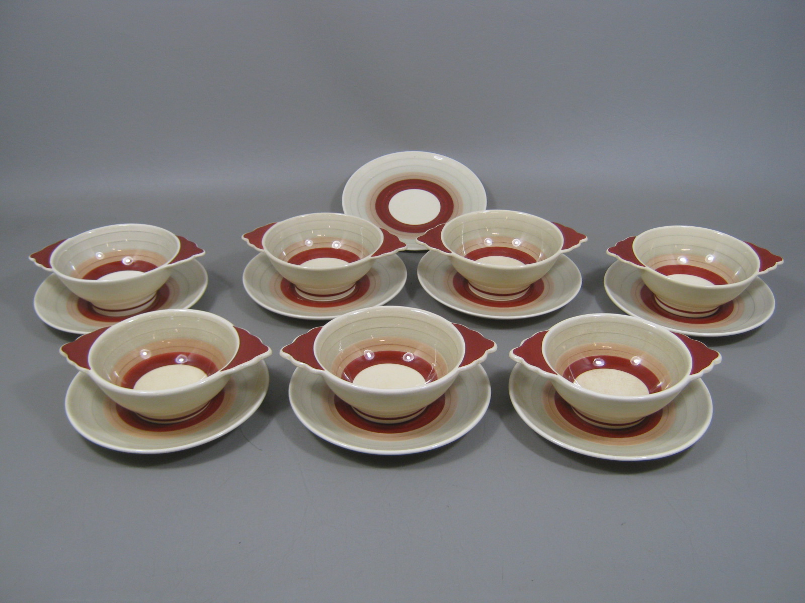 Susie Cooper Crown Works Burslem England 7 Cream Soup Bowls + 8 Saucers Red Band 1