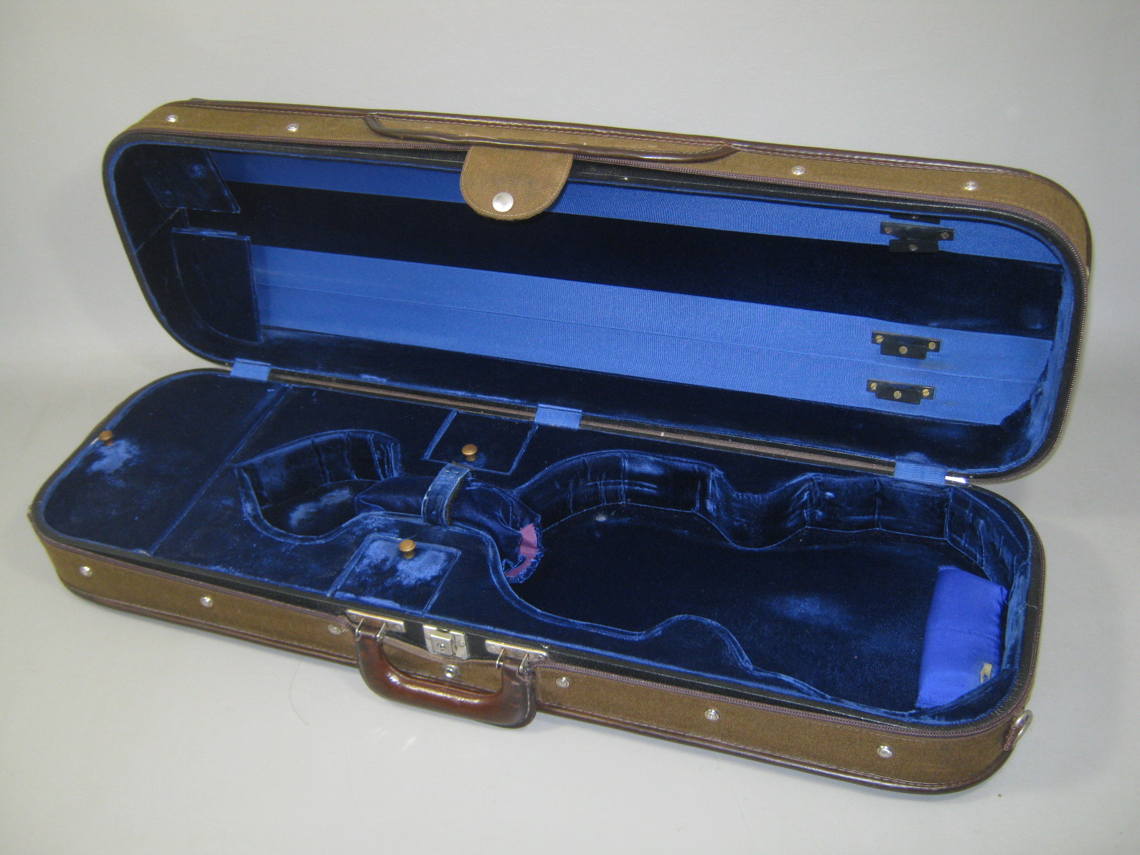 Bobelock Oblong 4/4 Violin Case 1002? Blue Velvet Interior Brown Exterior + Bow 1
