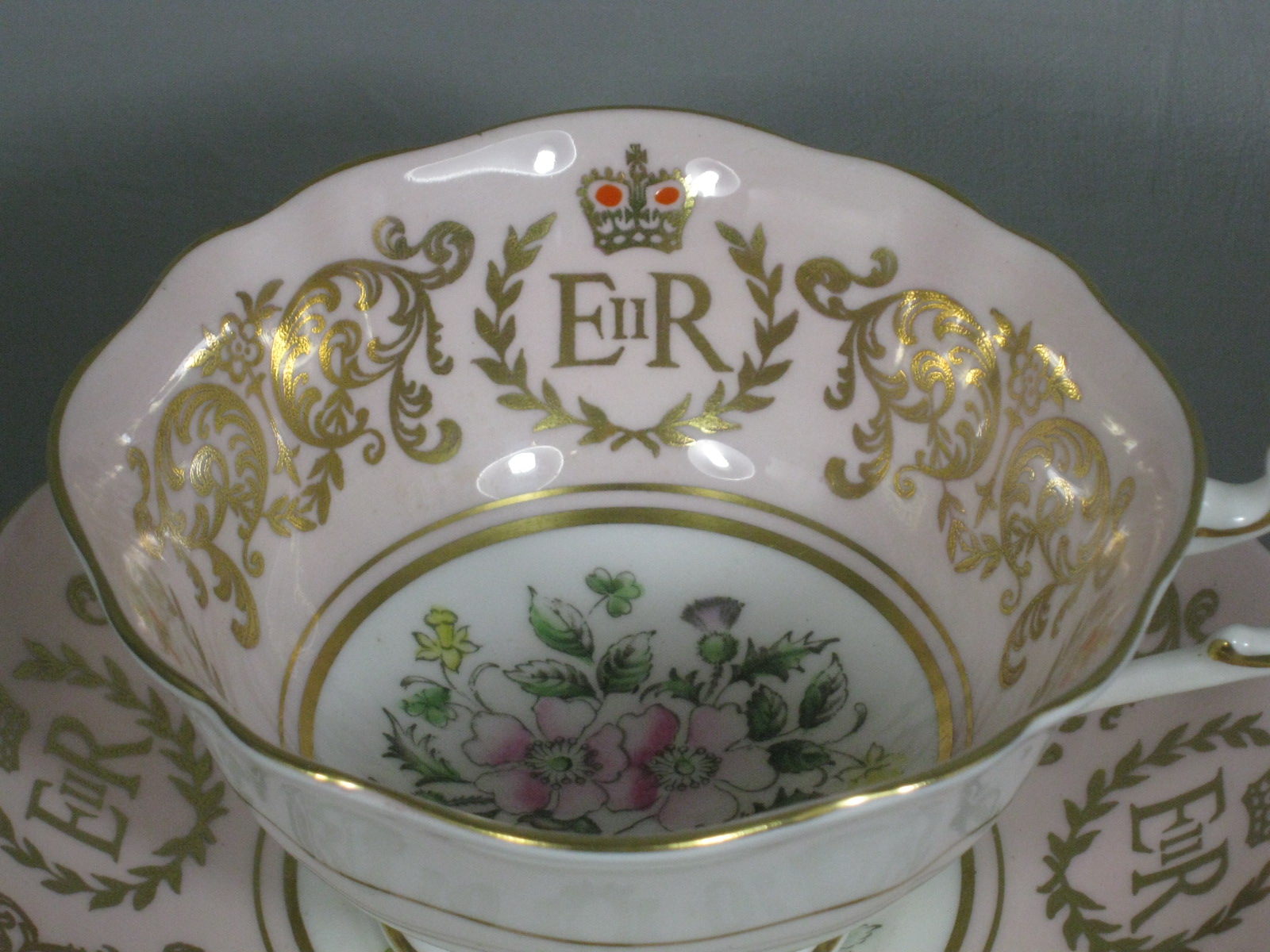 2 Paragon Bone China Queen Elizabeth II 1953 Coronation Tea Cups Teacups Saucers 3
