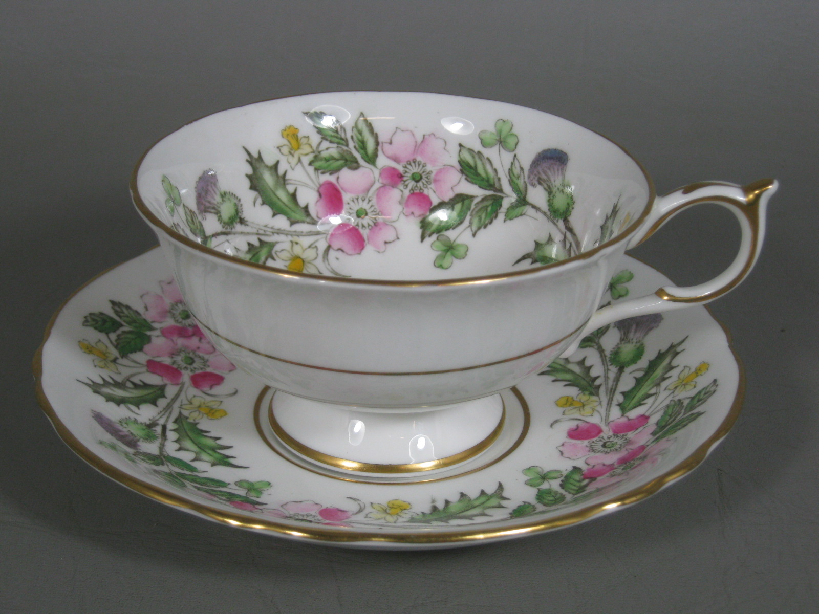 2 Paragon Bone China Queen Elizabeth II 1953 Coronation Tea Cups Teacups Saucers 9