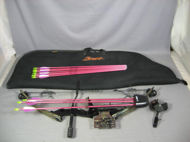 Stacey Tom Thumb Junior Youth Compound Bow Arrows +Case