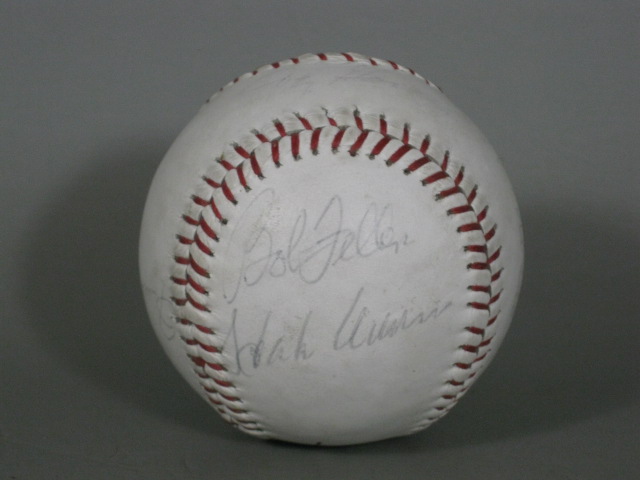 Signed Autograph HOF Baseball Lefty Gomez Hank Aaron Stan Musial Pee Wee Reese + 6