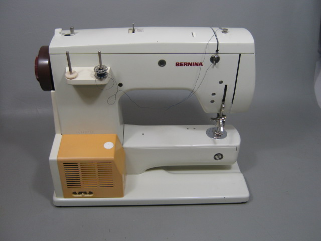 Bernina 807 Minimatic Sewing Machine W/ Type 213 Foot Pedal Power Cord Red Case+ 5