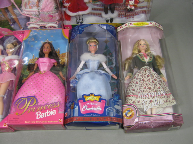 18 Barbie Doll +Box Birthday Wish Holiday Sister Rose Snow White Walking Yankees 2