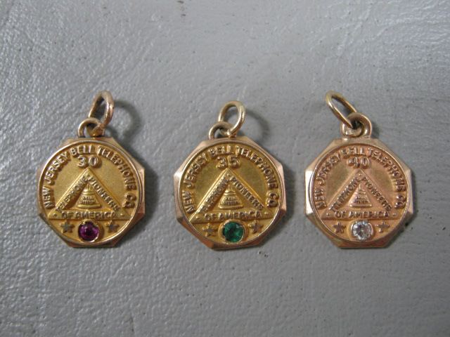 9 Vtg New Jersey Bell Telephone Bracelet Charms 10K Gold Diamond Emerald Ruby NR 5