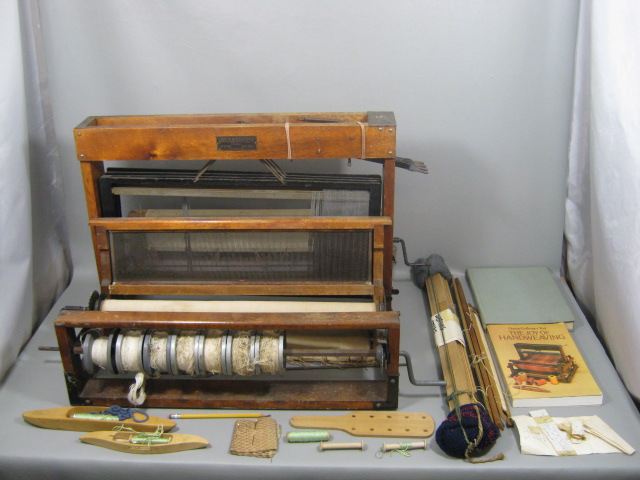 Vtg Antique Structo Artcraft Wooden 4 Harness Table Top Textile Weaving Loom +NR