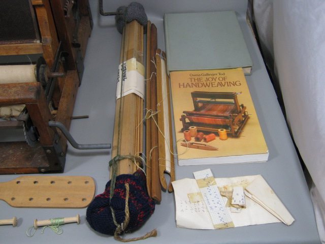 Vtg Antique Structo Artcraft Wooden 4 Harness Table Top Textile Weaving Loom +NR 5