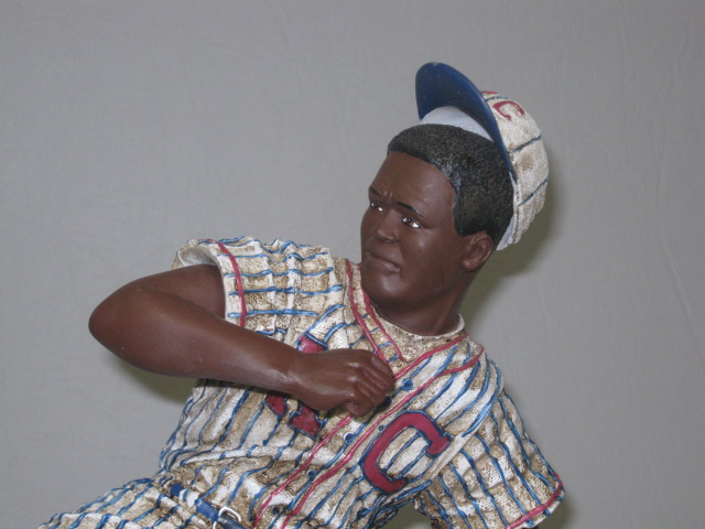 2004 Upper Deck Historical Beginnings Jackie Robinson Statue Figure Figurine +NR 2