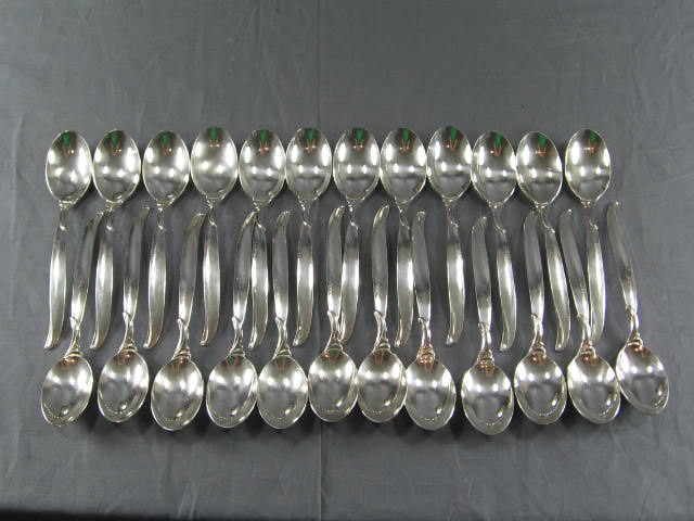 1847 Rogers Bros Flair Flatware Set Reed & Barton Chest 6