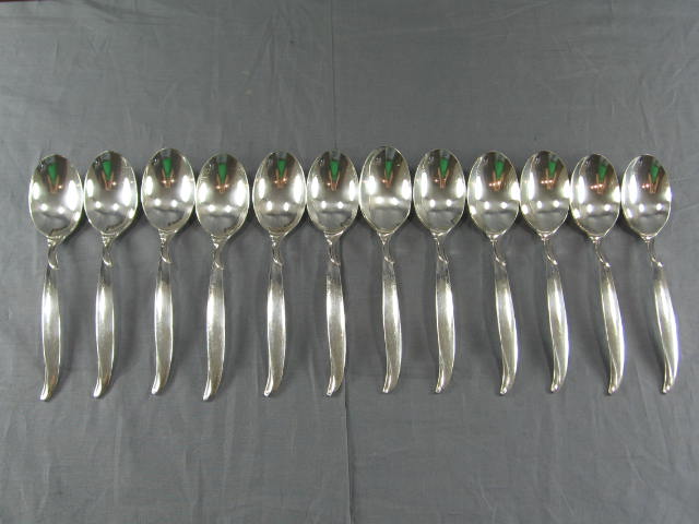 1847 Rogers Bros Flair Flatware Set Reed & Barton Chest 7
