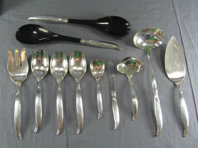 1847 Rogers Bros Flair Flatware Set Reed & Barton Chest 8