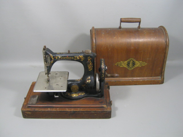 Vtg Antique 1907 Singer Model 24 Hand Crank Sewing Machine W/ Case + H1613513 NR