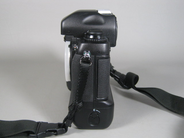Nikon F5 Professional SLR 35mm Camera Body & Tamrac Case EXC+ One Owner NO RES! 4