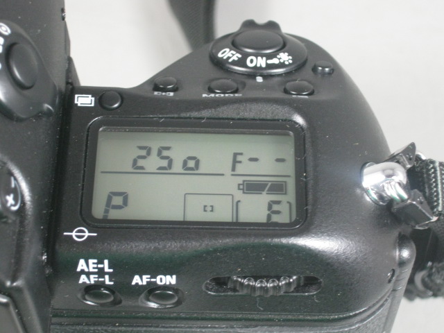 Nikon F5 Professional SLR 35mm Camera Body & Tamrac Case EXC+ One Owner NO RES! 8