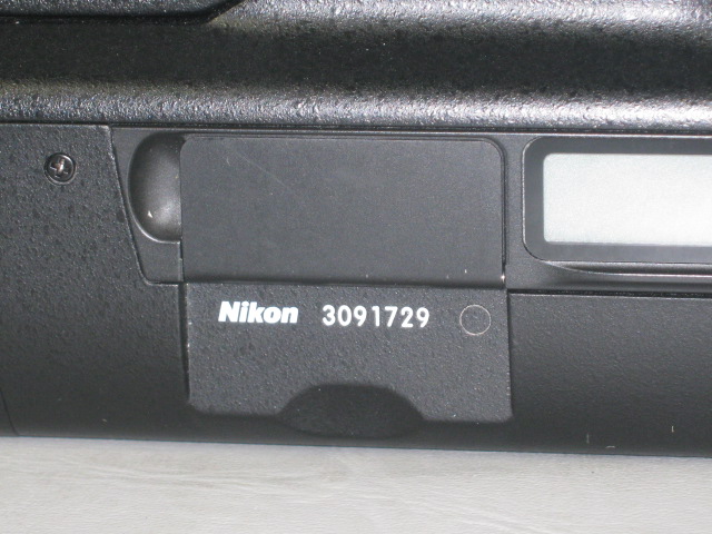 Nikon F5 Professional SLR 35mm Camera Body & Tamrac Case EXC+ One Owner NO RES! 9