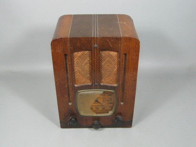 Vtg 1937 1938 Emerson CH R-156 Wood Cabinet Tombstone Tabletop Vacuum Tube Radio