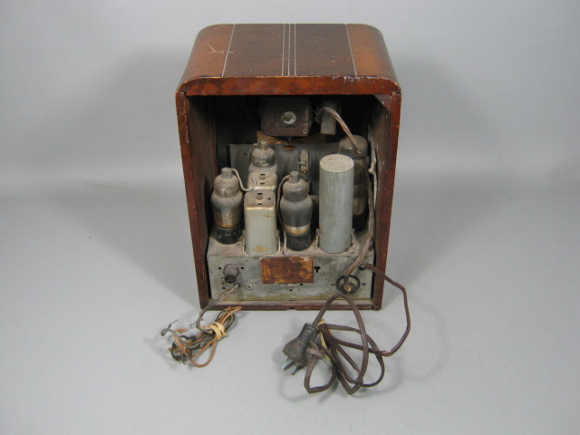 Vtg 1937 1938 Emerson CH R-156 Wood Cabinet Tombstone Tabletop Vacuum Tube Radio 7