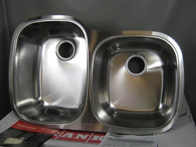 Franke Stainless Steel Double Bowl Undermount Sink 32" x 21" 9" Deep UOSK900-18 1