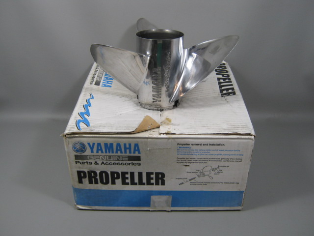 Yamaha Vmax Series 25 P TI T1 x 15 1/8 Vented 3-Blade Marine Boat Prop Propeller
