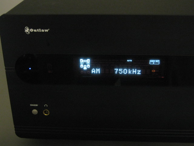 2005 Outlaw Model 990 7.1 Channel Surround Audio Video A/V Preamp Processor NR! 4