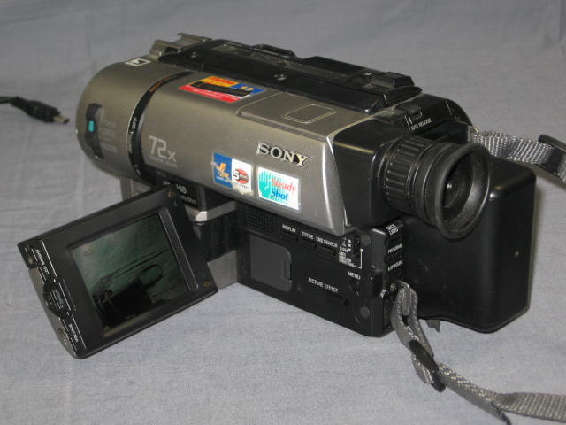 Sony CCD-TRV65 HandyCam Vision Hi8 Video Camcorder NR 1