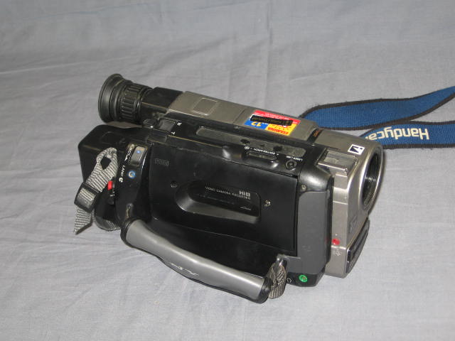 Sony CCD-TRV65 HandyCam Vision Hi8 Video Camcorder NR 3