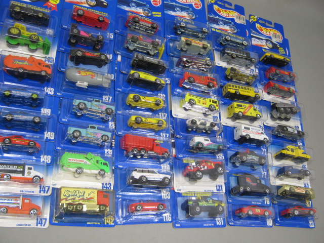 69 New Mattel Hotwheels Assortment Lot Mattel MOC Shipper Box 1:64 Scale 1995 NR 5