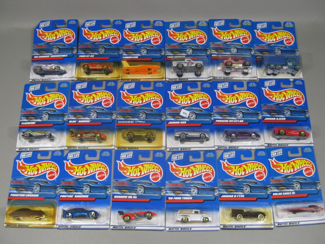 141 NEW Hotwheels Cars Assortment Lot MOC 2000 Collectors Series Mattel 1:64 NR 14