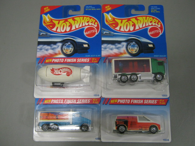 100 New Hotwheels Cars Lot Assortment MOC Mattel 1996-97 Collectors Series NR! 10