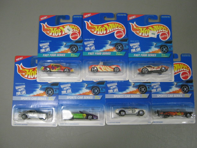100 New Hotwheels Cars Lot Assortment MOC Mattel 1996-97 Collectors Series NR! 17