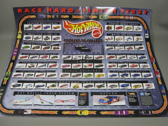 100 New Hotwheels Cars Lot Assortment MOC Mattel 1996-97 Collectors Series NR! 22