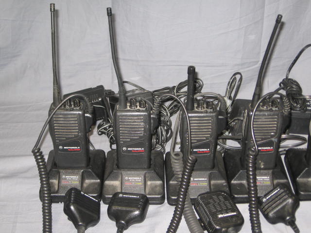 7 Motorola Radius GP350 16 Ch UHF Radios Lot +Spkr/Mics 1