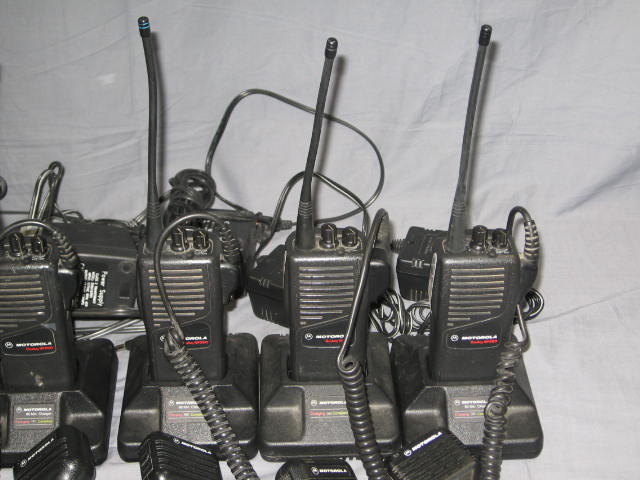 7 Motorola Radius GP350 16 Ch UHF Radios Lot +Spkr/Mics 2