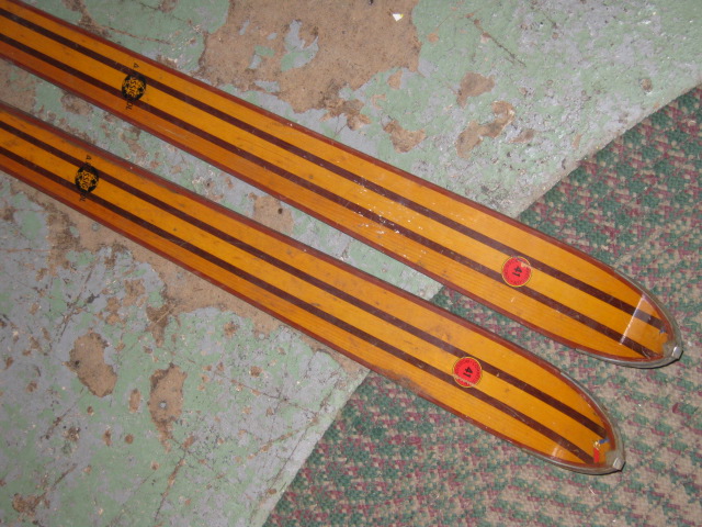 Vtg Rossignol Competition 41 Hickory Wood Downhill Skis LOOK Nevada Bindings NR! 1