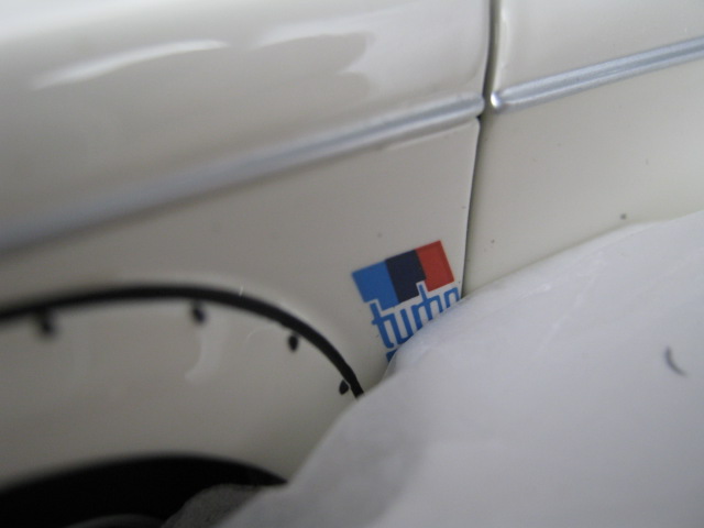 Kyosho BMW 2002 Turbo White 1/18 Scale Diecast Model Car MIB 08542W No Reserve 4