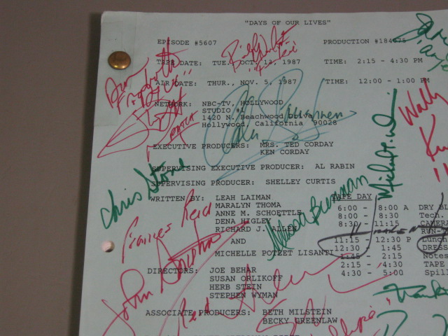 1987 Cast Autographed Days Of Our Live DOOL Soap Opera TV Script Episode 5607 NR 1