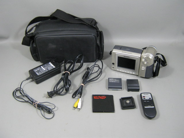 Sharp Viewcam VL-A45U Hi8 8mm Video Camera Camcorder NTSC Bundle Battery Charger