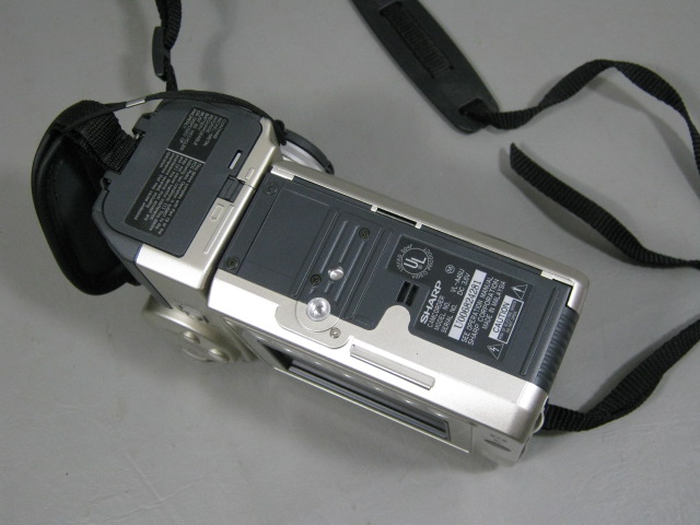 Sharp Viewcam VL-A45U Hi8 8mm Video Camera Camcorder NTSC Bundle Battery Charger 6
