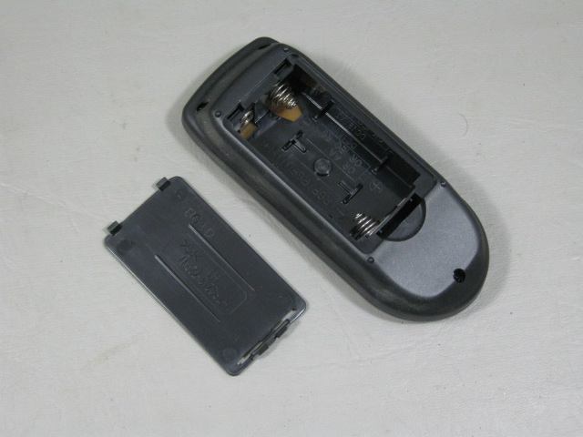Sharp Viewcam VL-A45U Hi8 8mm Video Camera Camcorder NTSC Bundle Battery Charger 9