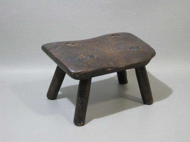 Primitive Antique Old Vtg 4 Leg Carved Barn Wood Dairy Cow Milking Stool Chair