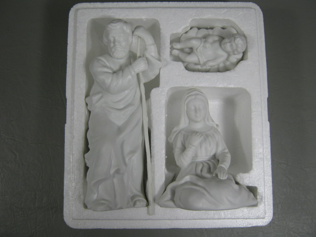 14 Avon Nativity White Bisque Porcelain Xmas Figurine Figure Set Holy Family NR! 2