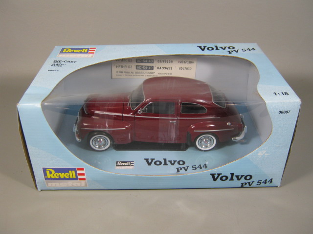 Revell Metal Volvo PV 544 1/18 Scale Diecast Car 08887 MIB Red Maroon No Reserve