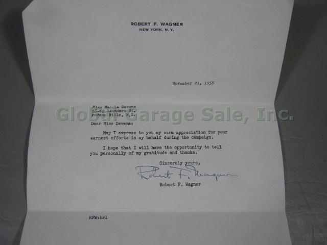 RARE Adlai Stevenson 1956 1960 Campaign Umbrella Belt Buttons Signed Letters Lot 27