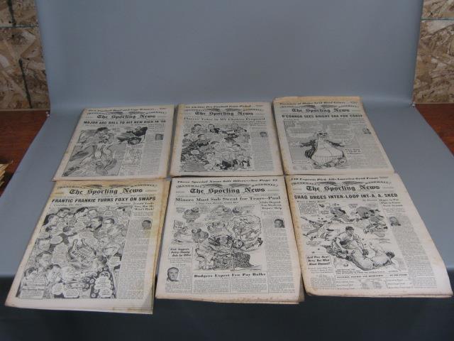 48 Vtg 1950s The Sporting News Lot 1955 Baseball Newspaper Willie Mays Yankees + 8